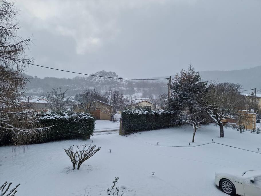 Gite L'Enclos O Rendez-Vous Roquefeuil-Pays De Sault- Avec Jardin Eksteriør billede